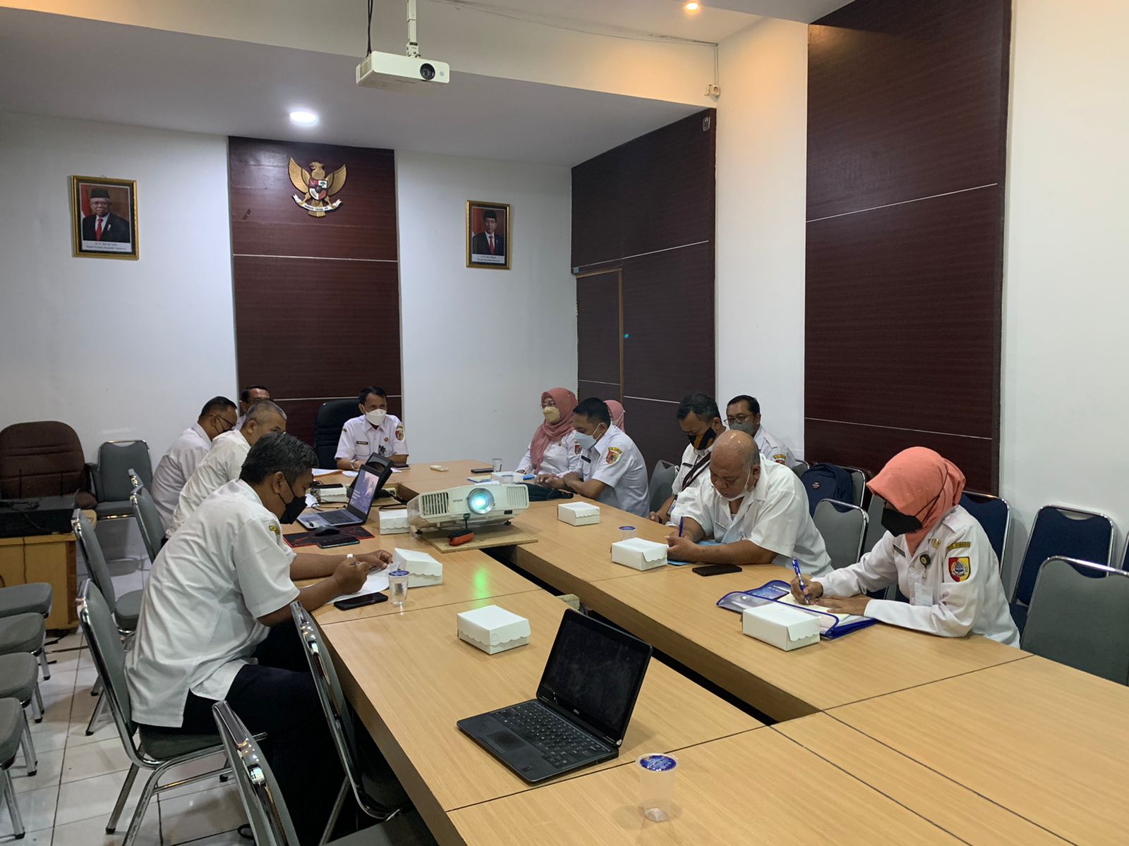 rapat-pembahasan-draft-sk-bupati-tentang-tim-koordinasi-penanggulangan-kemiskinan-tkpk-kabupaten-jember